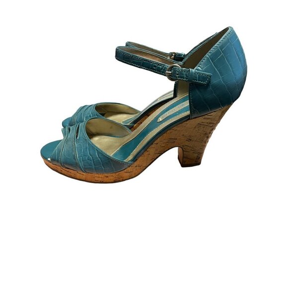 Bandolino Open Toe Wedge Platform Sandal Size 9M Turquoise - Picture 2 of 9